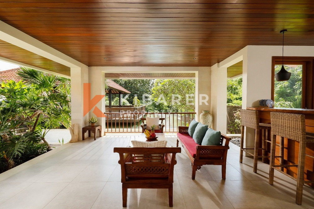 Luxury Rustic Charm Six-Bedroom Enclosed Living Room Villa Situated in Canggu — image 9