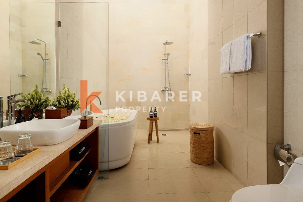 Spacious Luxury Rustic Charm Nine-Bedroom Enclosed Living Room Villa Situated in Canggu — image 11