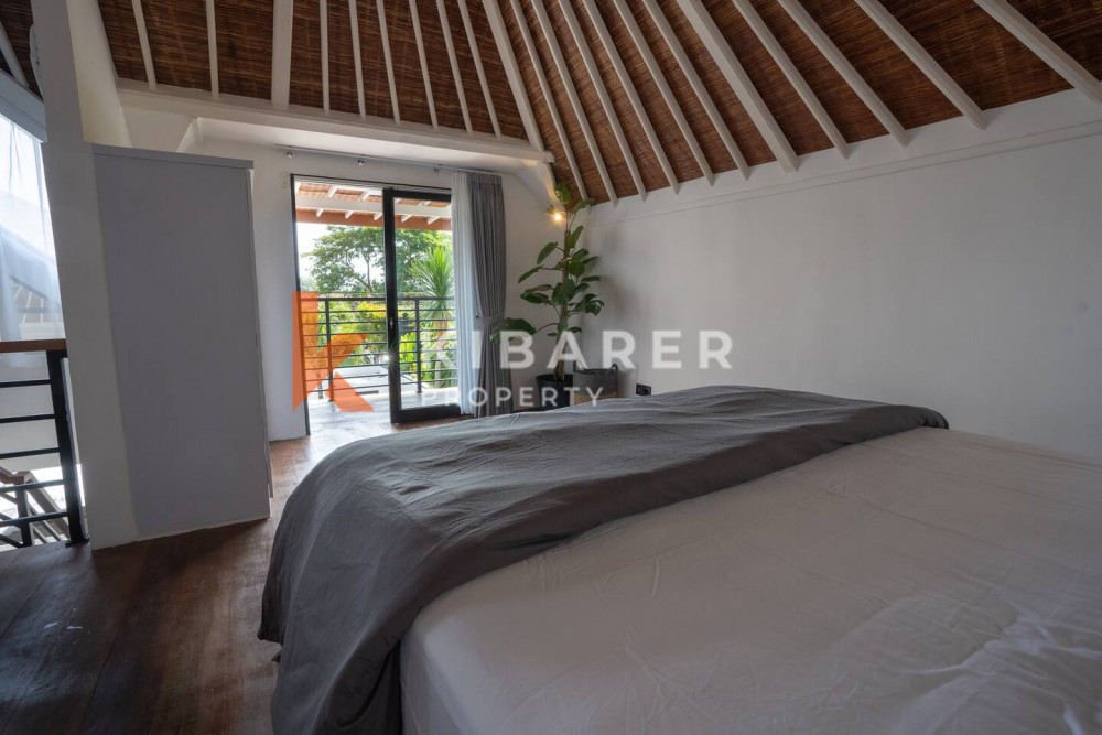 Three-bedroom With Enclosed Living Villa in Balangan — image 12