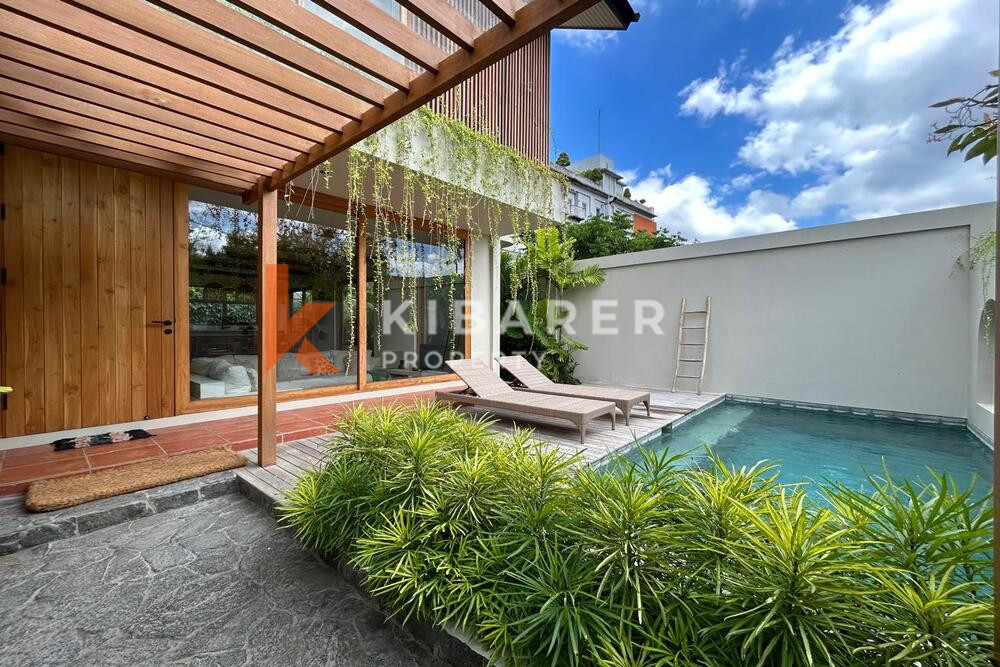 Charming Three Bedroom Enclosed Living Scandi Chic Villa in Canggu — image 1