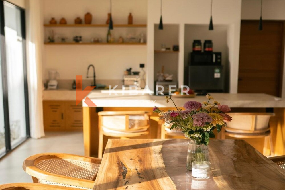Stylish Two Bedrooms Closed Living Villa in Trendy Pererenan Area — image 7