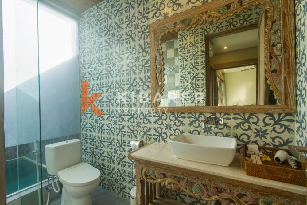 One Bedroom and Enclosed Living Room in Sanur — image 9