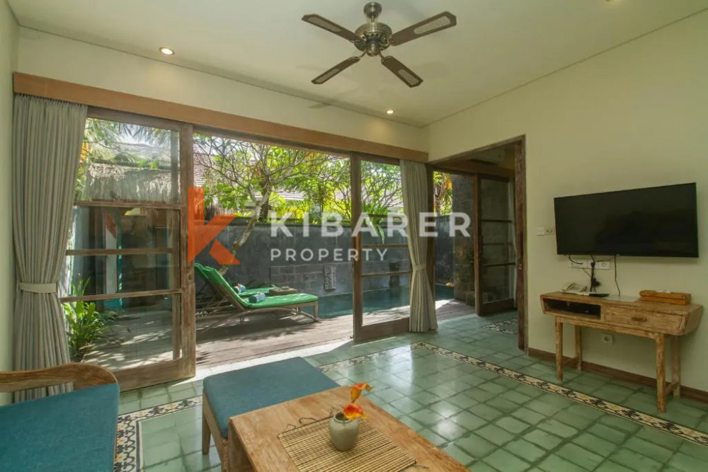 One Bedroom and Enclosed Living Room in Sanur — image 2