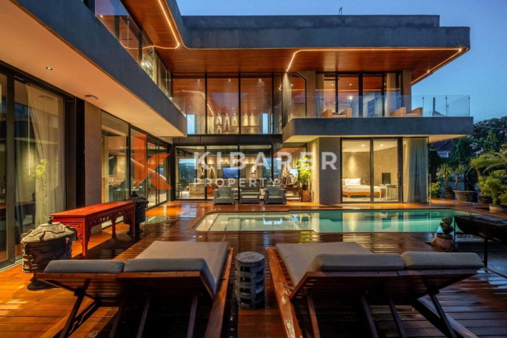 Luxury Five-Bedroom Villa in Berawa — image 5