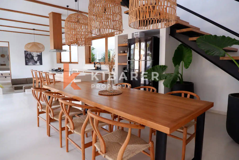 Beautifully Designed Four-Bedroom Villa with Enclosed Space in Bingin — image 10