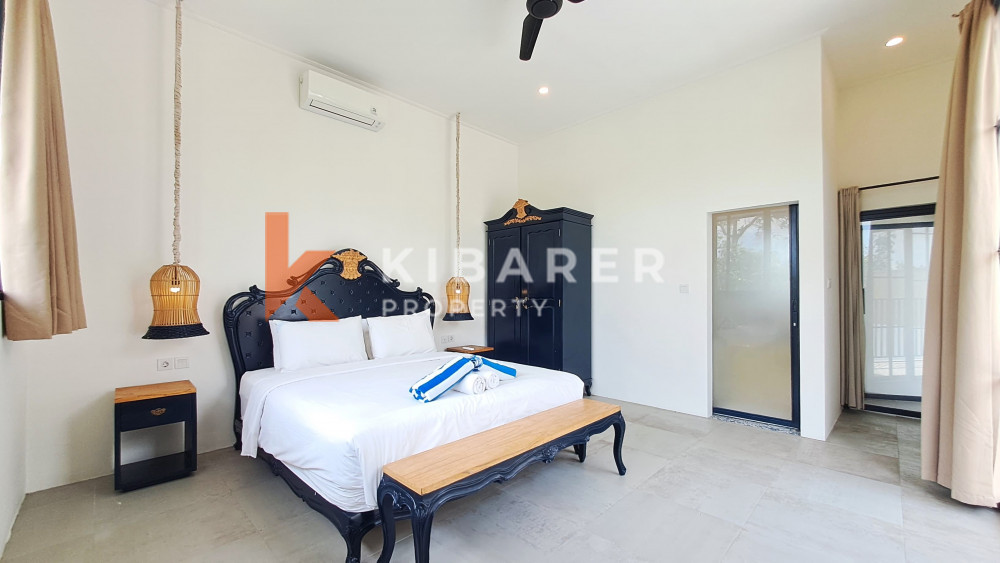 Newly Renovated Three Bedroom Enclosed Living Room Villa in Berawa — image 12