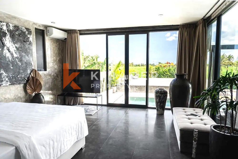 Luxury Six-Bedrooms Enclosed Living Villa with an Awesome View and Great Air Circulation in the Pererenan — image 11