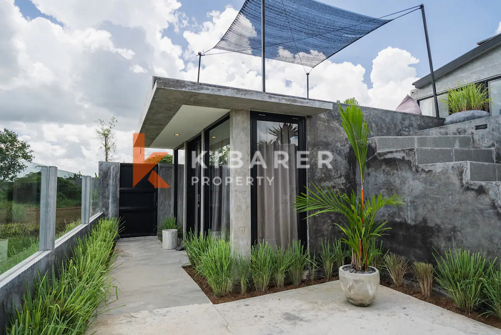 Luxury Six-Bedrooms Enclosed Living Villa with an Awesome View and Great Air Circulation in the Pererenan — image 8