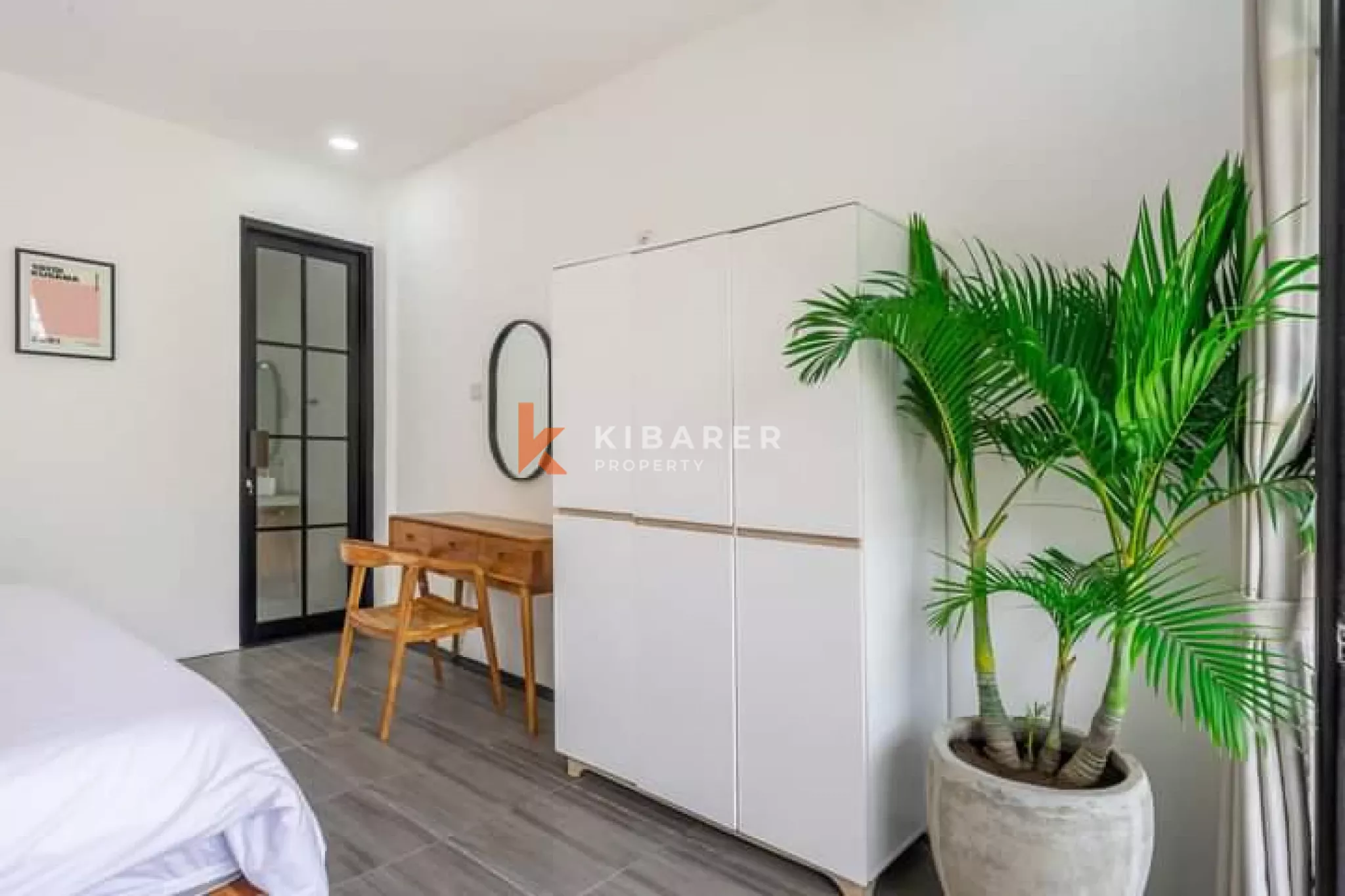 two-Bedroom Industrial-Style Villa with Enclosed Living in Berawa — image 14