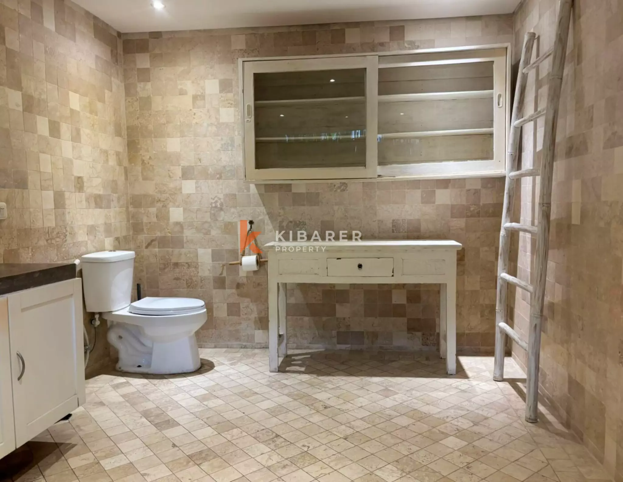 Perfect Four-Bedroom Villa for Family Living in Berawa — image 12