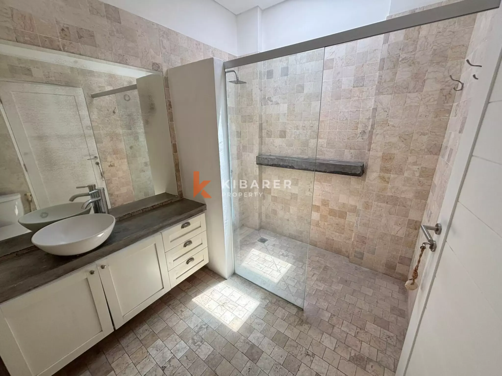 Perfect Four-Bedroom Villa for Family Living in Berawa — image 19