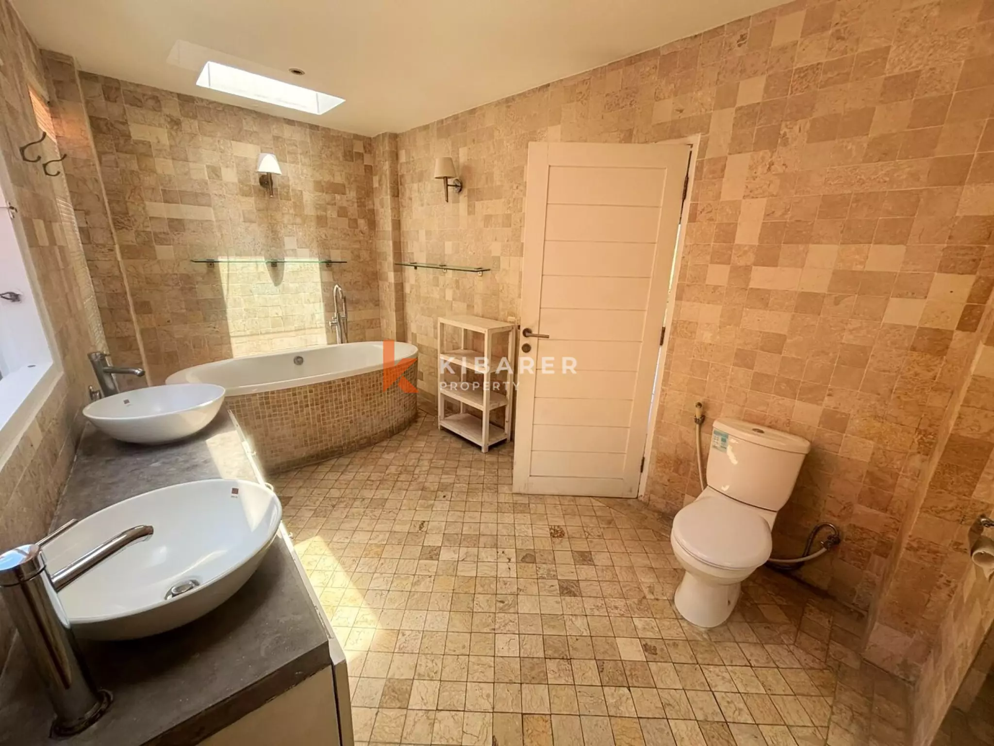Perfect Four-Bedroom Villa for Family Living in Berawa — image 8