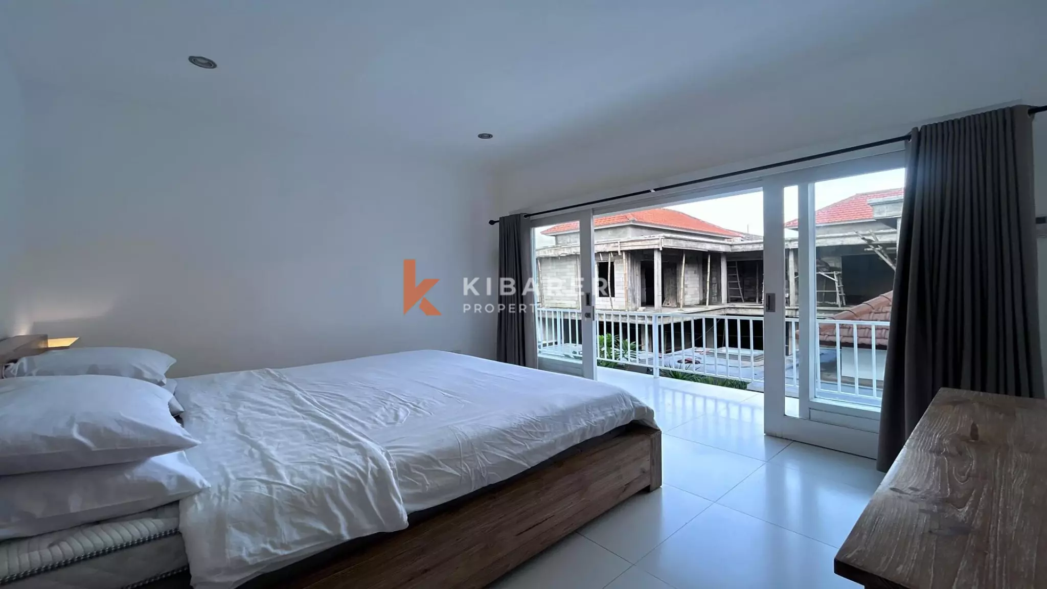 Charming Three-Bedroom Villa with Open Living Concept in Prime Berawa Location — image 13