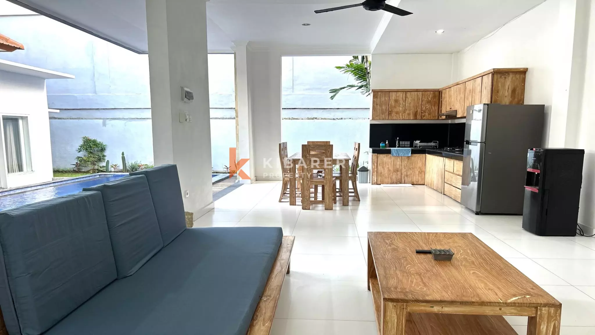 Charming Three-Bedroom Villa with Open Living Concept in Prime Berawa Location — image 7