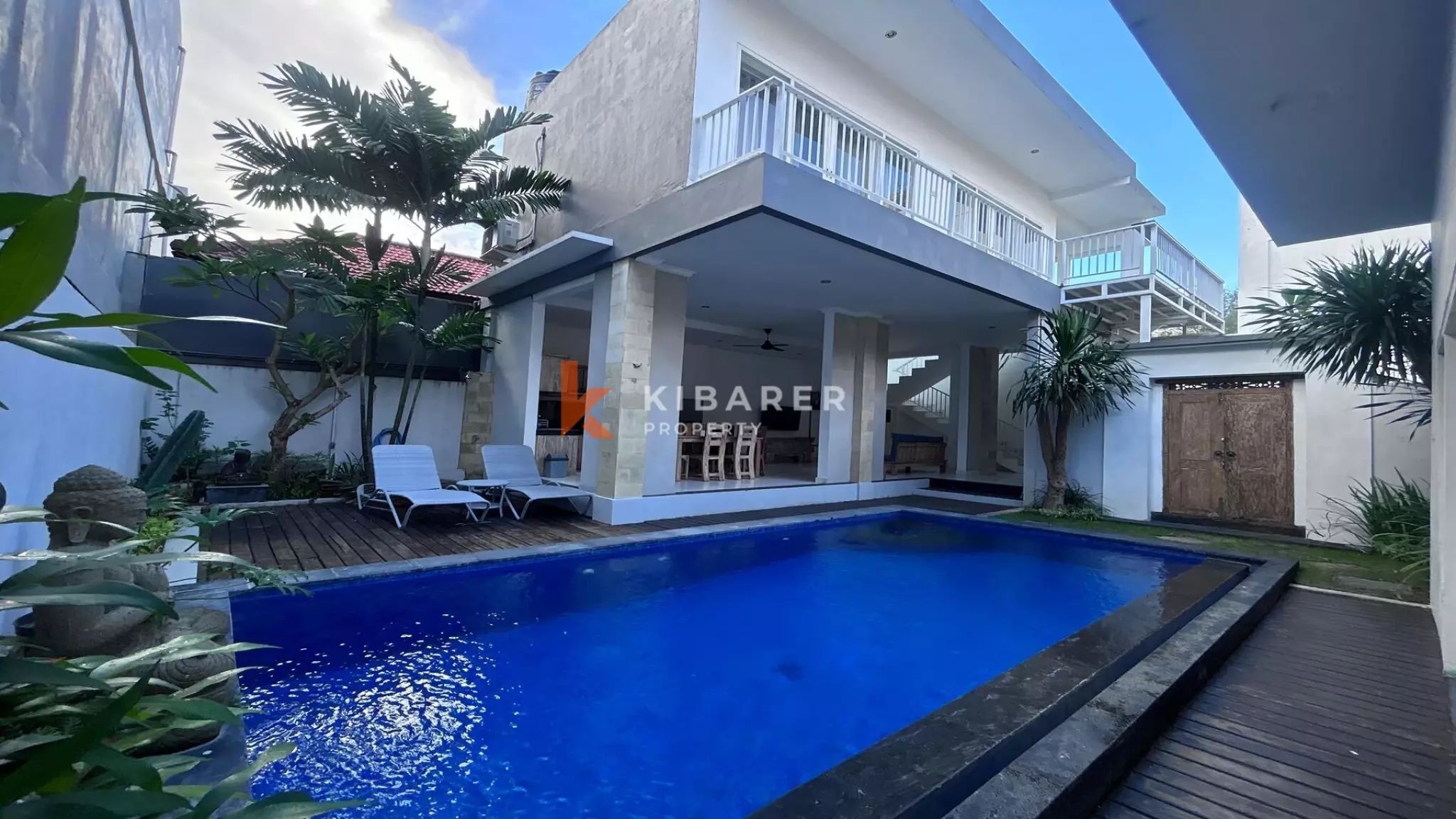 Charming Three-Bedroom Villa with Open Living Concept in Prime Berawa Location — image 5