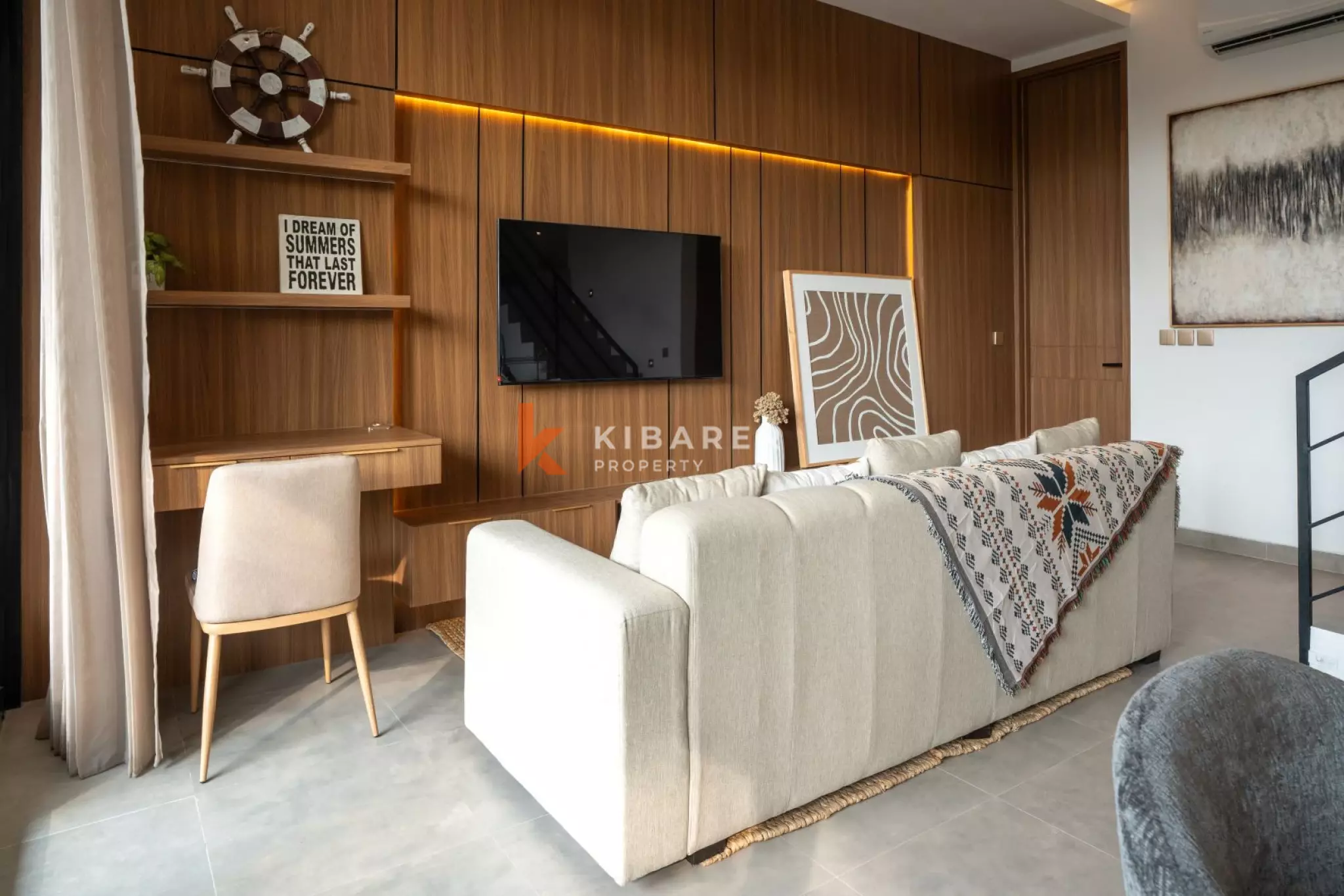 Three-Bedroom Villa with Bathrooms in Canggu with Private Living Room — image 4