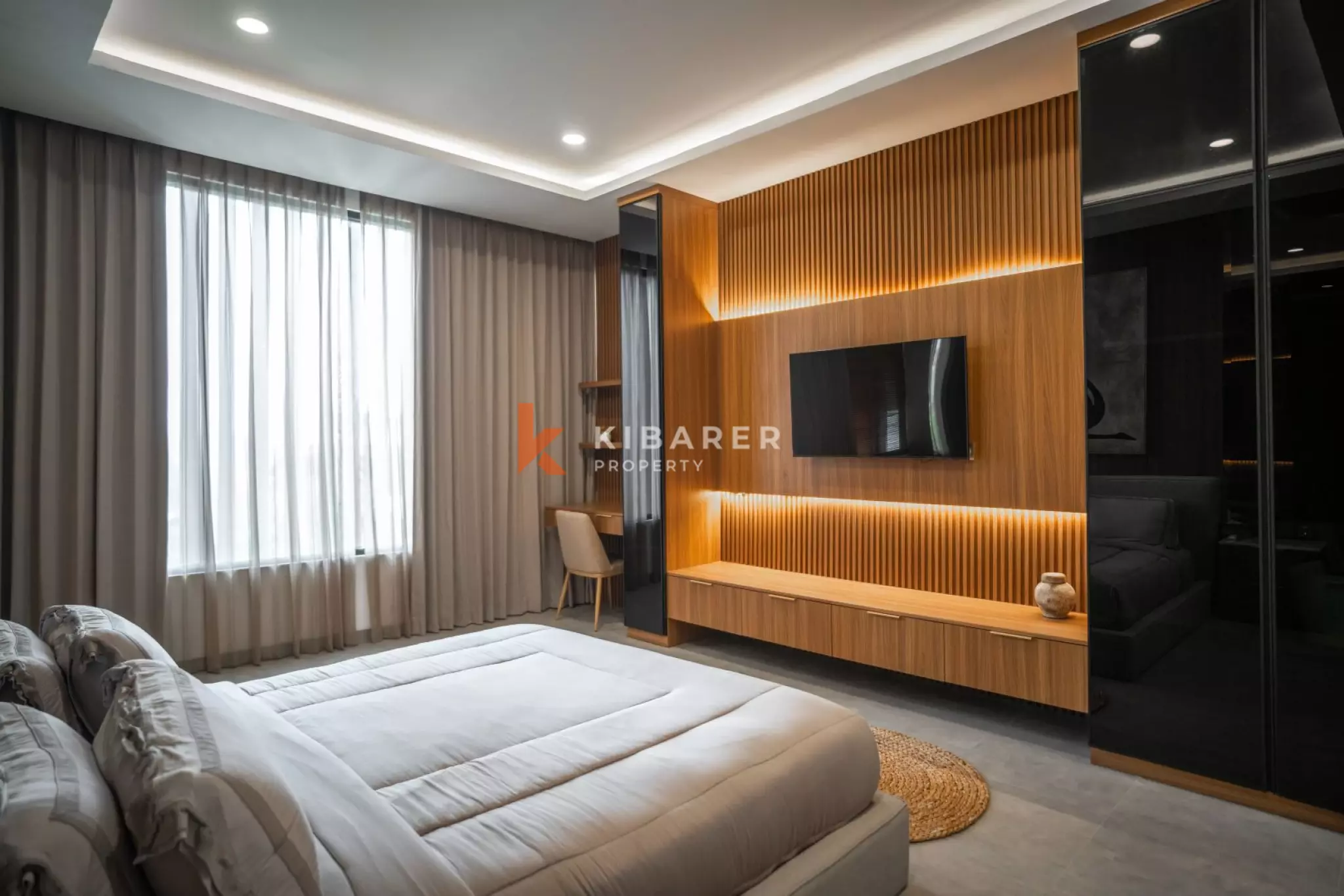 Three-Bedroom Villa with Bathrooms in Canggu with Private Living Room — image 7