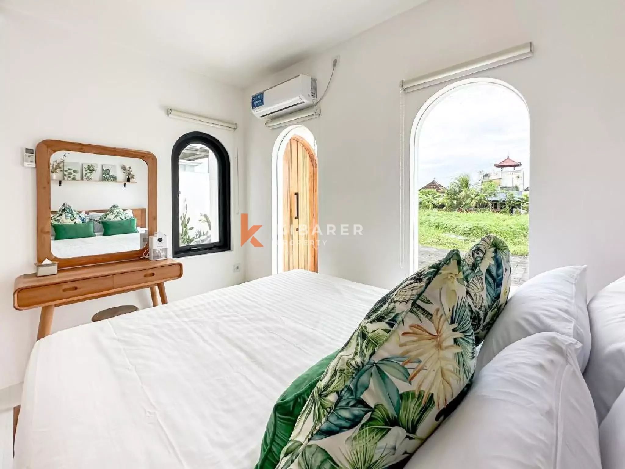 Aesthethic Two-bedroom Villa in Kedungu — image 13