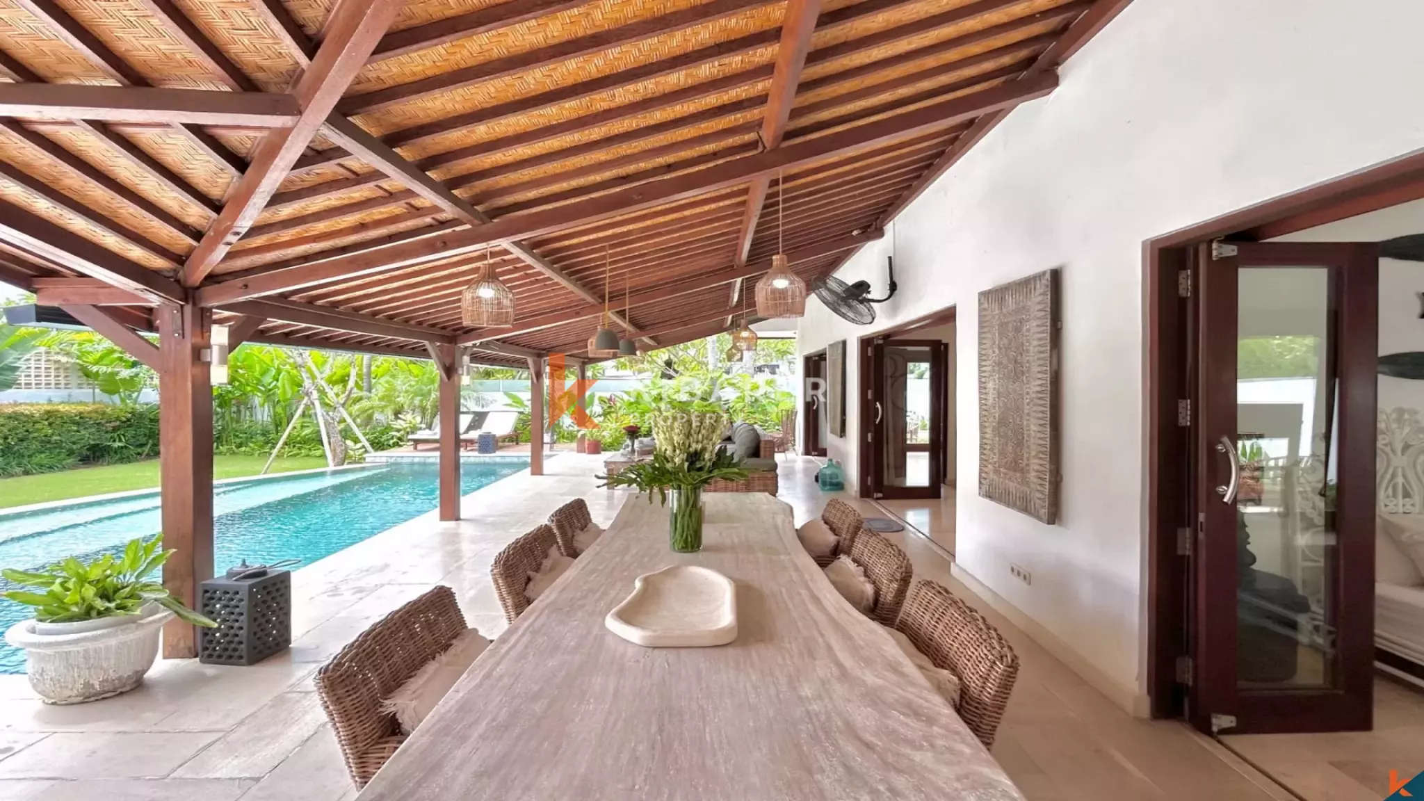 Charming Three-Bedroom Private Villa in Berawa — image 5