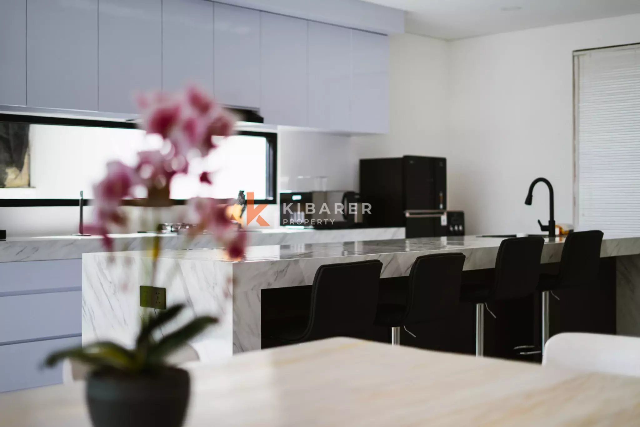 Three Bedroom Enclosed Living Villa in Umalas — image 4