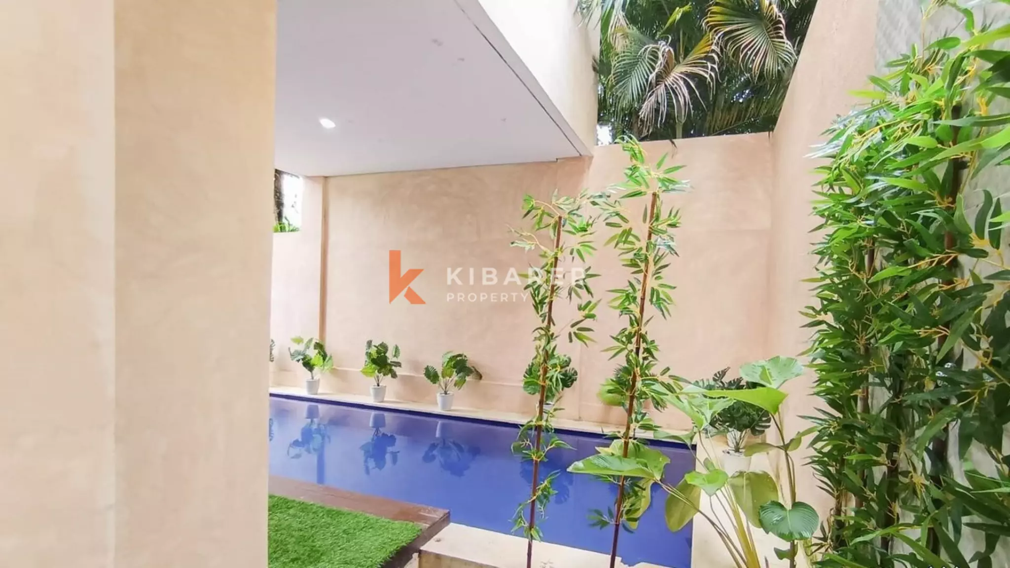 Wonderful Three-Bedroom Semi-Open Living Room Villa Situated in Jimbaran — image 2