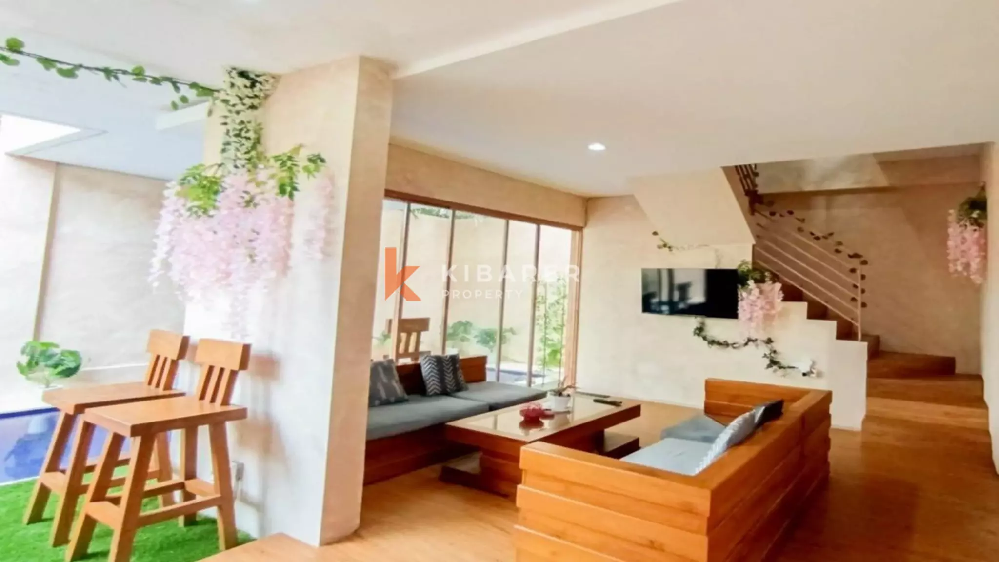 Wonderful Three-Bedroom Semi-Open Living Room Villa Situated in Jimbaran — image 9