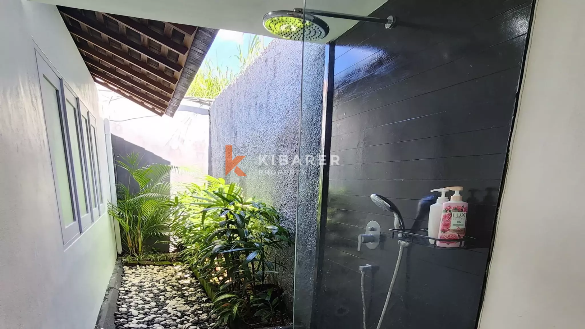 Charming One-Bedroom Open Living Room Villa Set in Seminyak — image 9