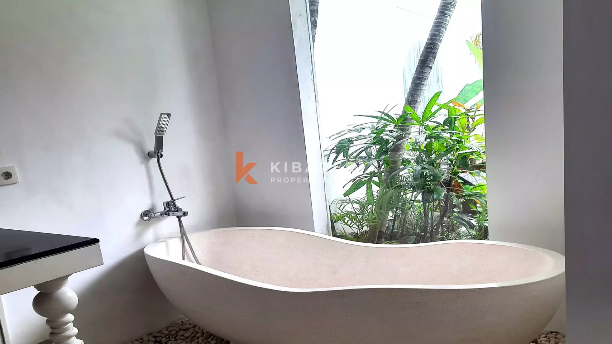 Charming One-Bedroom Open Living Room Villa Set in Seminyak — image 15
