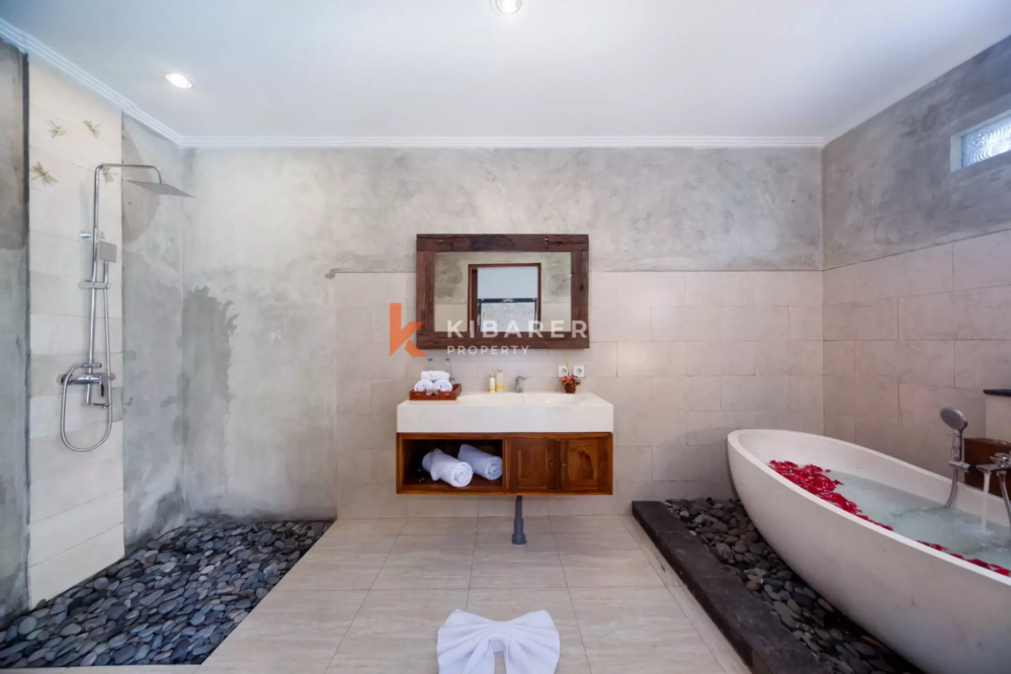 Fully Furnished Three-Bedroom Villa and Tranquil Oasis in Kerobokan Area — image 7
