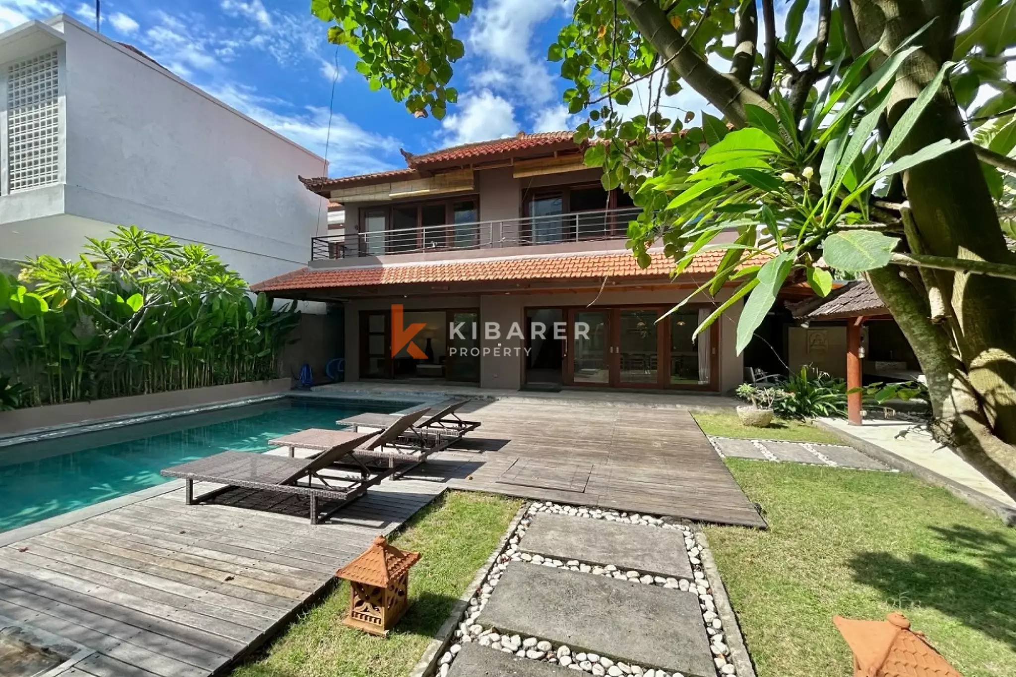 Beautiful Four-Bedroom Gated Villa in Canggu — image 2