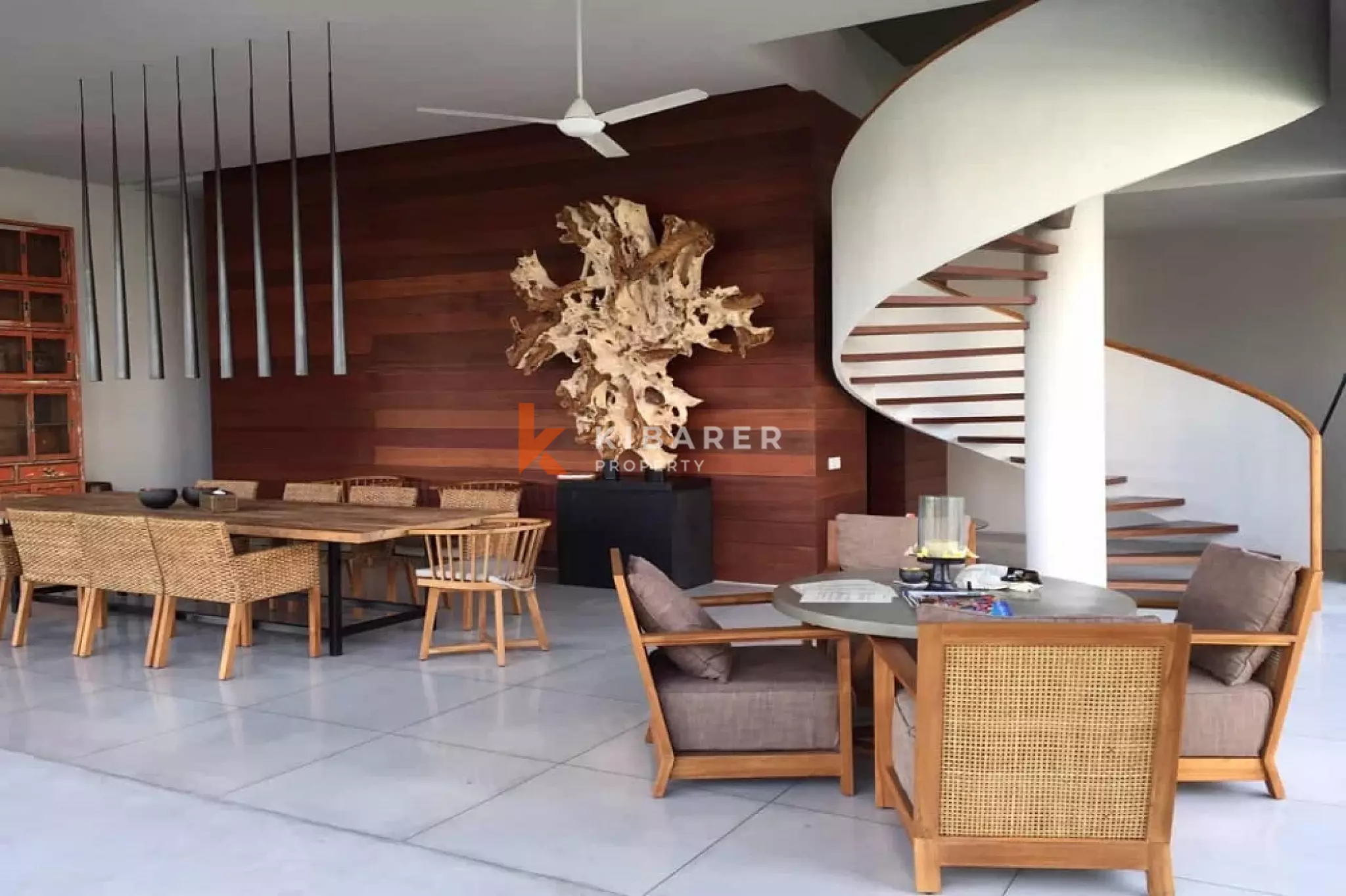 Spacious Seven-Bedroom Villa Residence in Cemagi — image 5