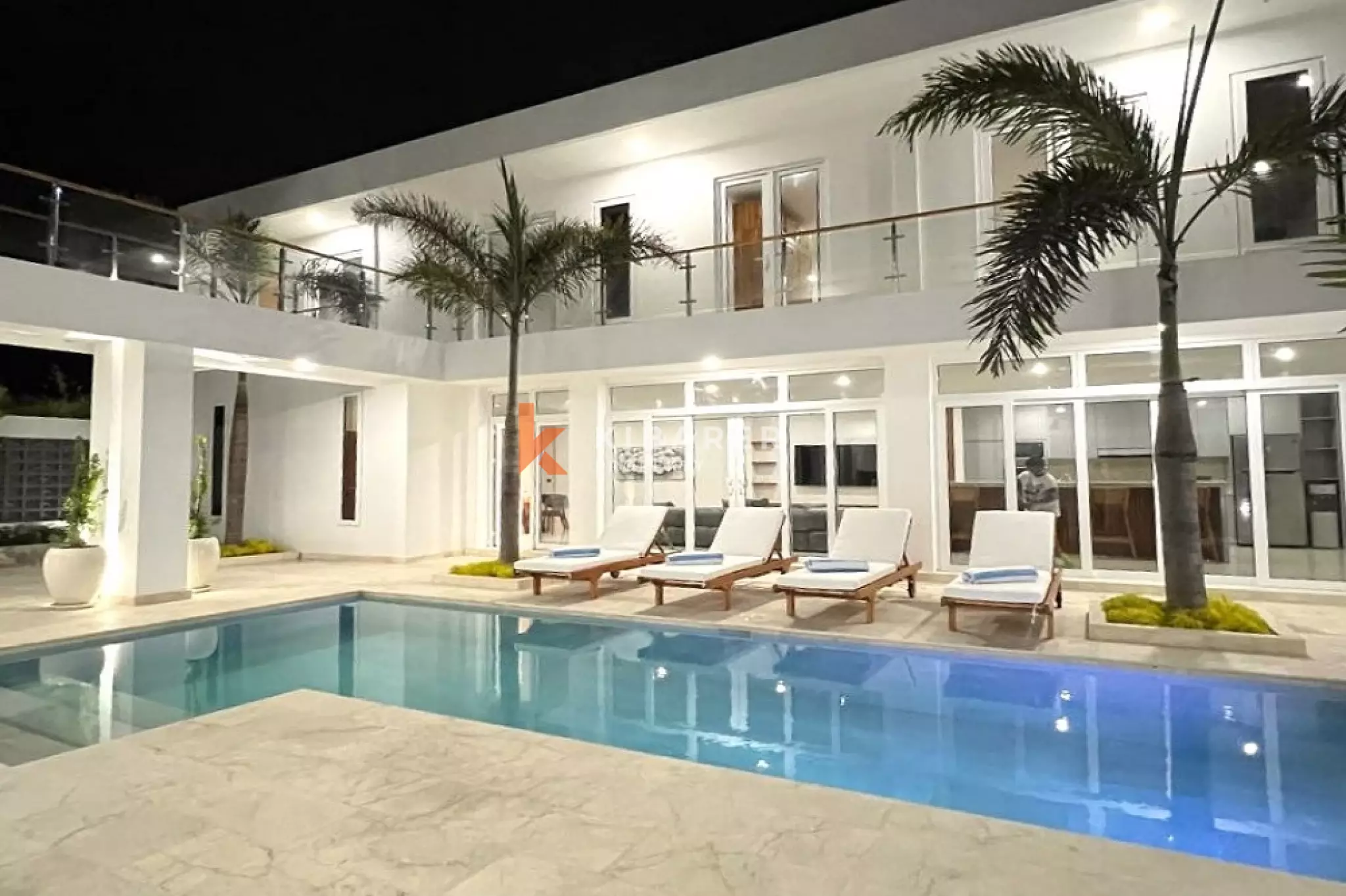 Elegance Four-Bedrooms Enclosed Villa in Tumbak Bayuh Area — image 4