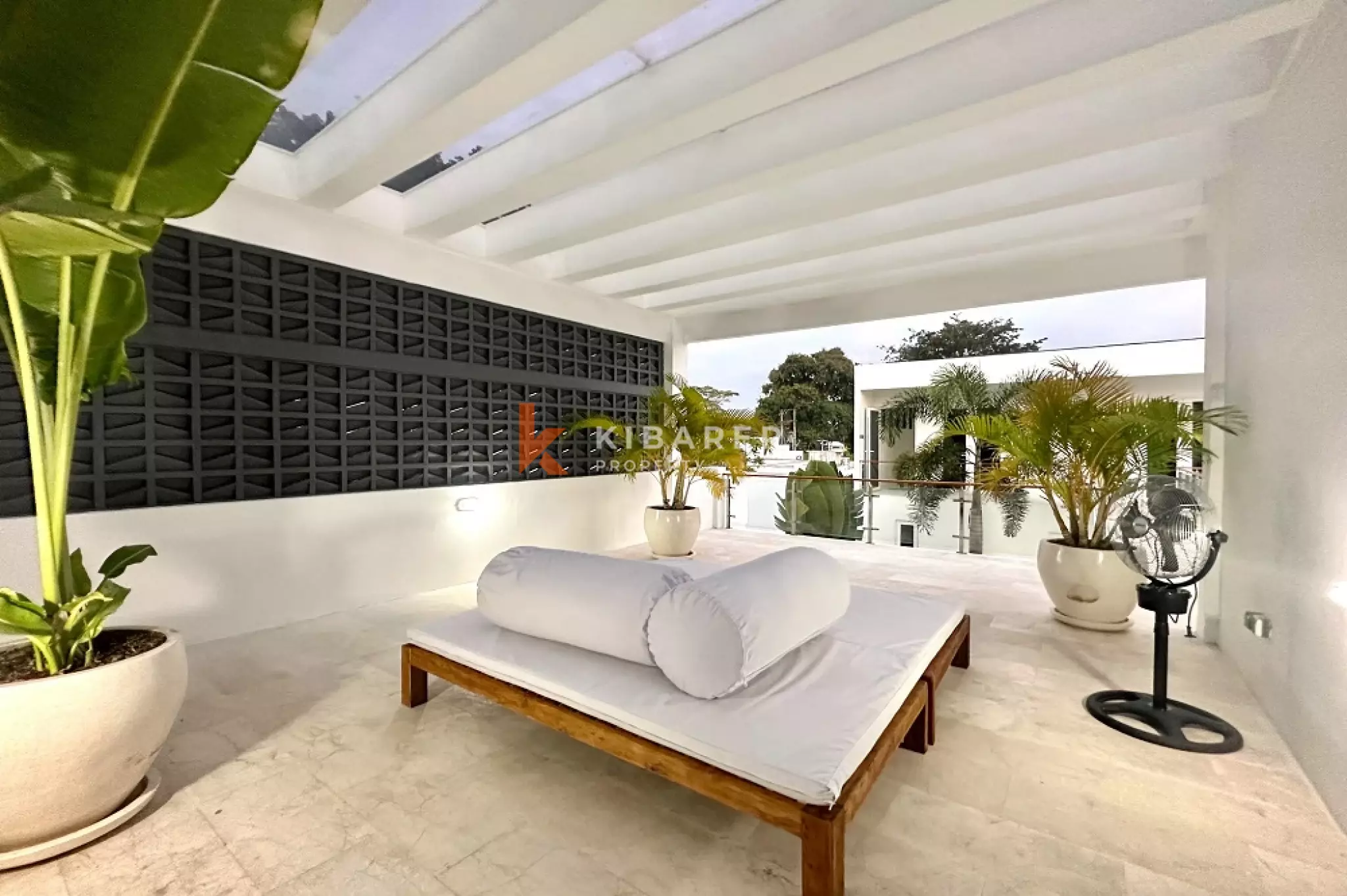 Elegance Four-Bedrooms Enclosed Villa in Tumbak Bayuh Area — image 16