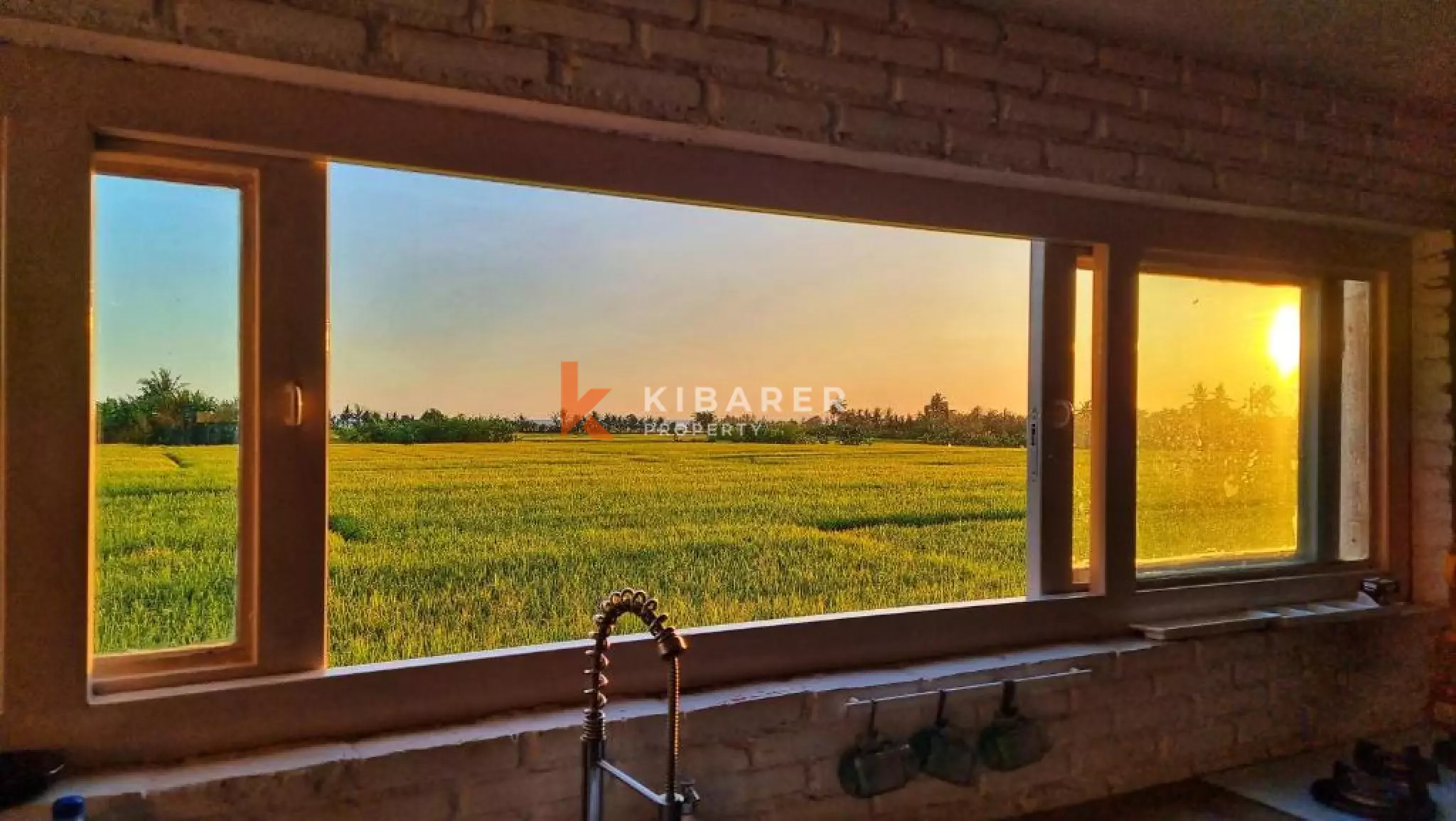 Tranquil Four-Bedroom Villa in Kedungu — image 16
