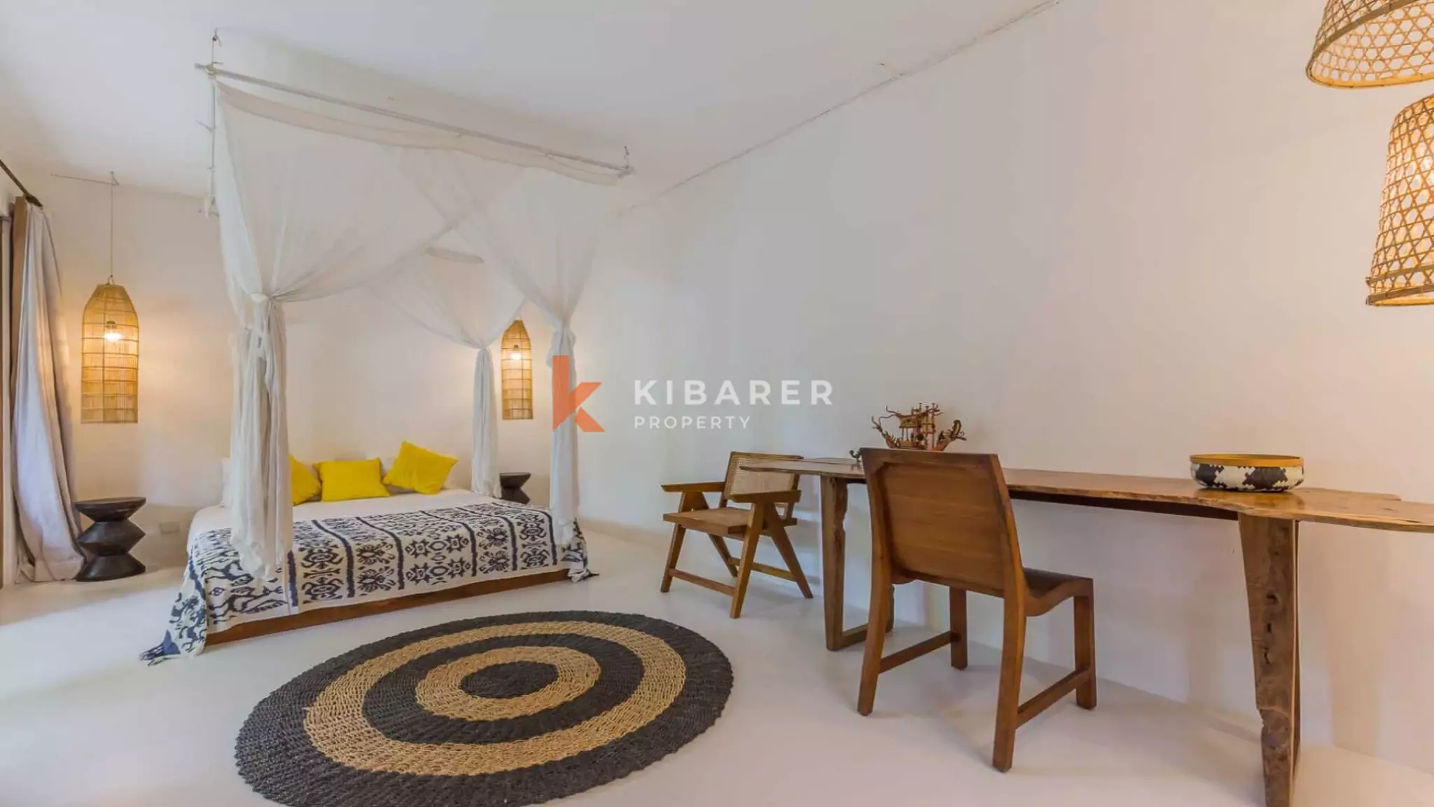 Beautiful Chic Joglo Style Four-Bedroom Villa in Umalas — image 12