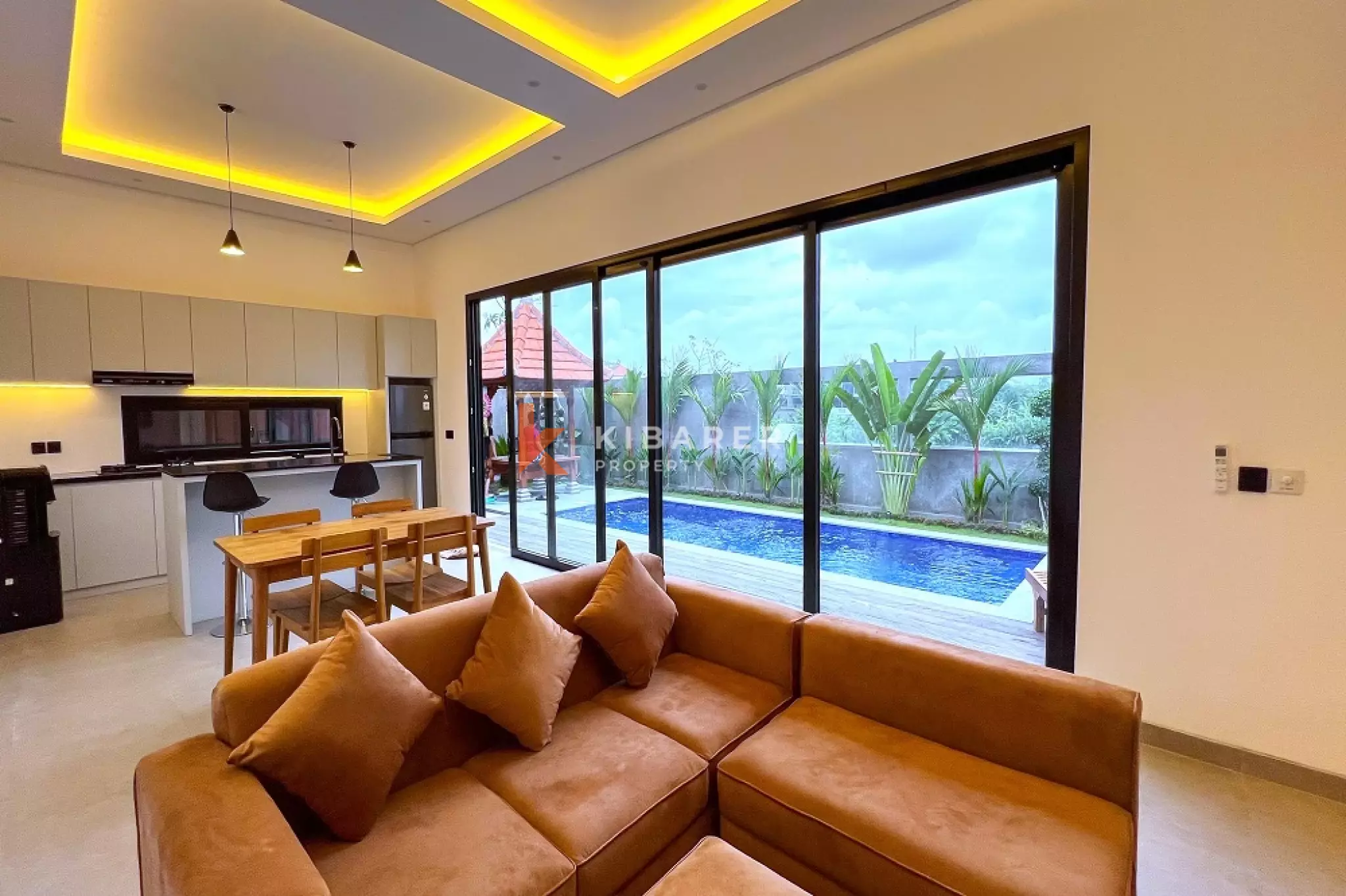 Balinese-Style Two-Bedrooms Villa with Outdoor Comforts in Kerobokan — image 5