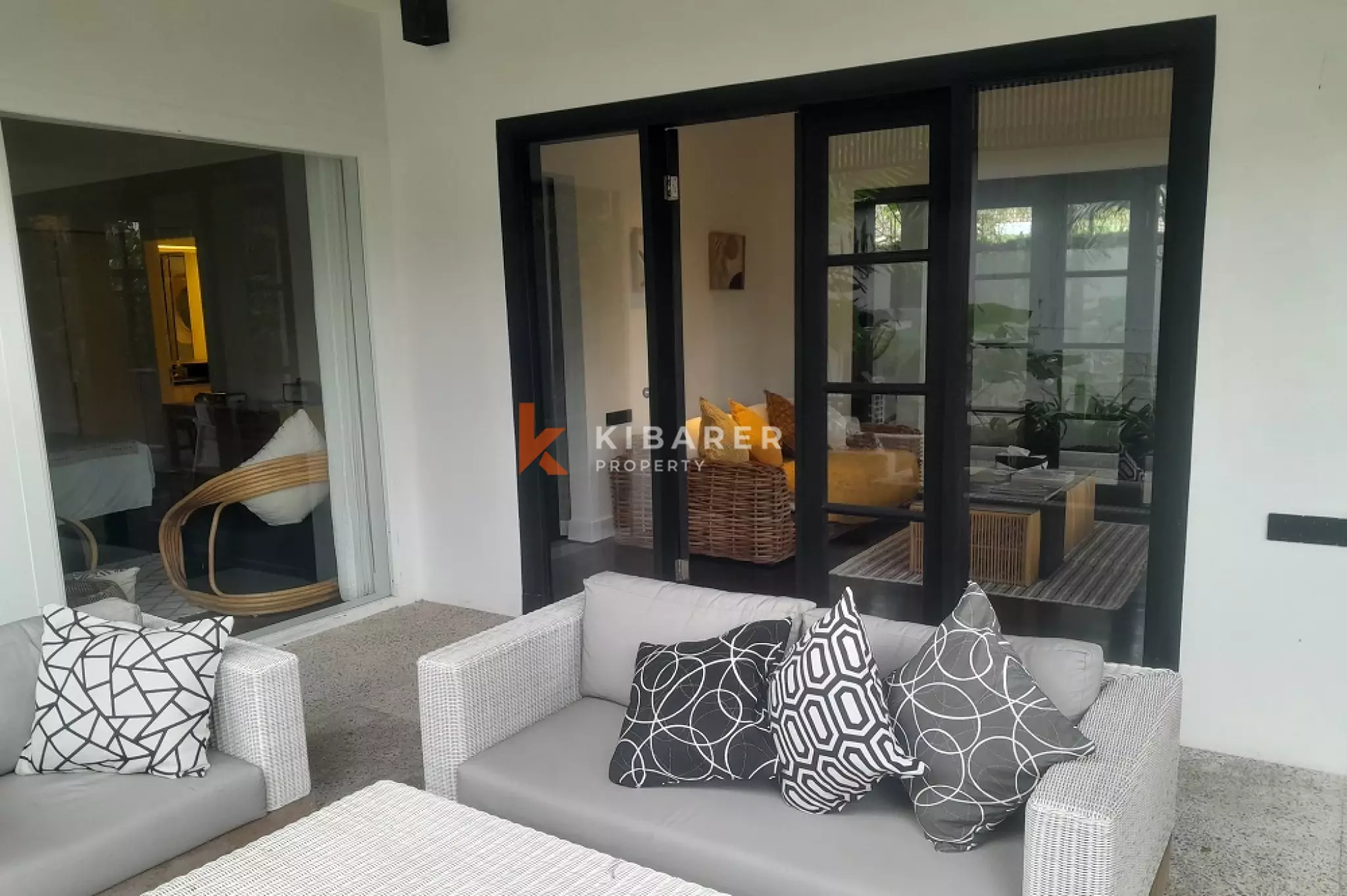 Modern One-Bedroom Apartment with Shared Pool in Prime Umalas — image 8