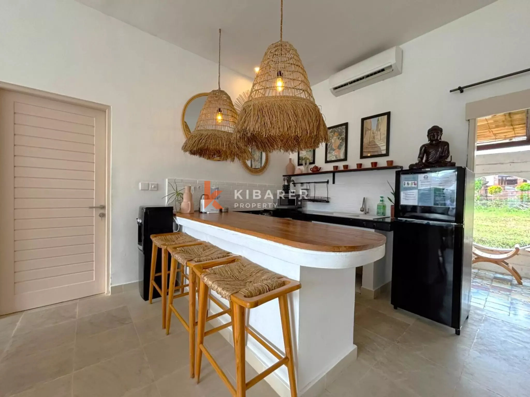 Three-Bedroom Villa with Garden in Umalas Area — image 4
