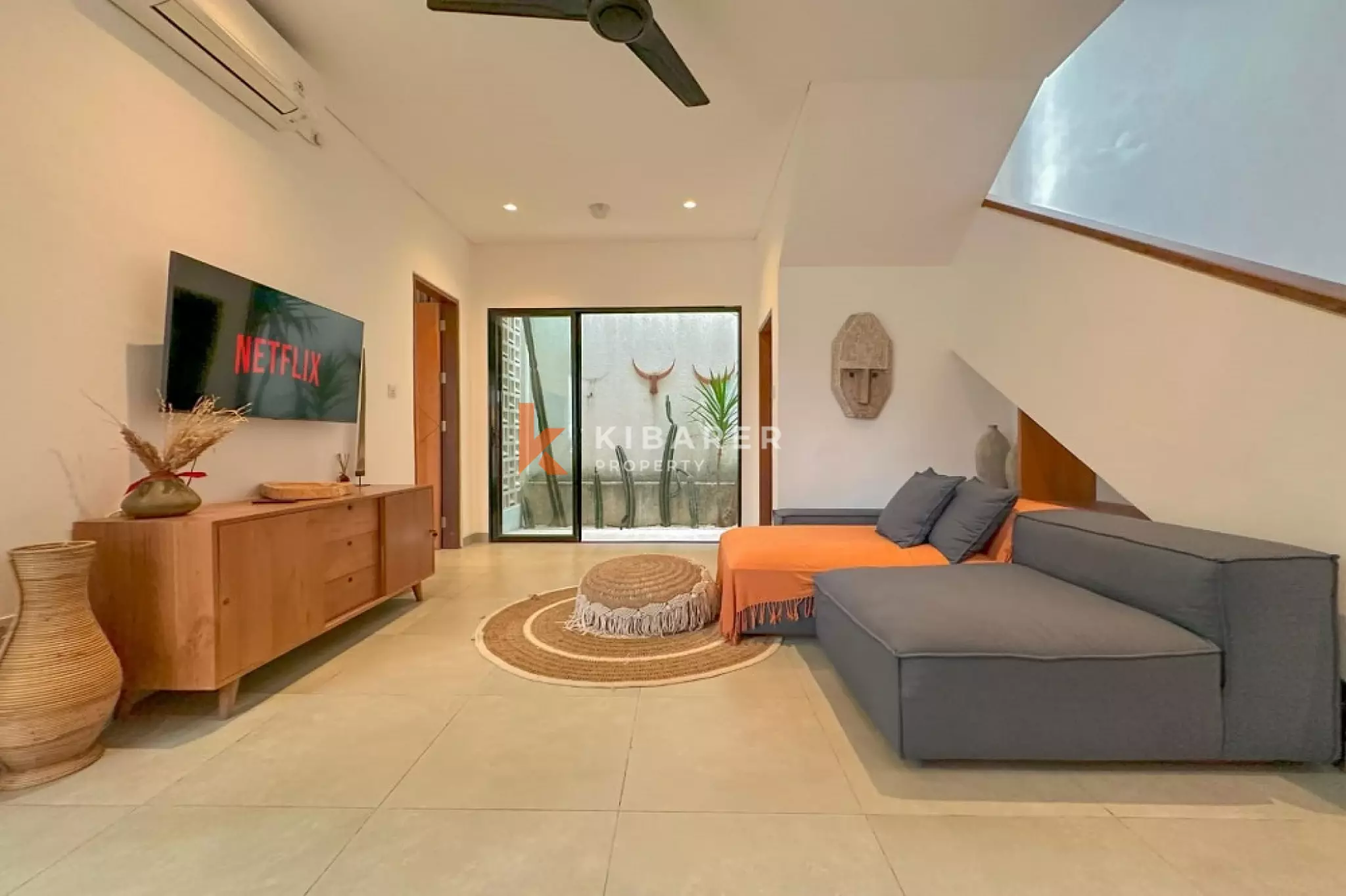 Sophisticated Two-Bedroom Villa with Private Pool in Umalas — image 3
