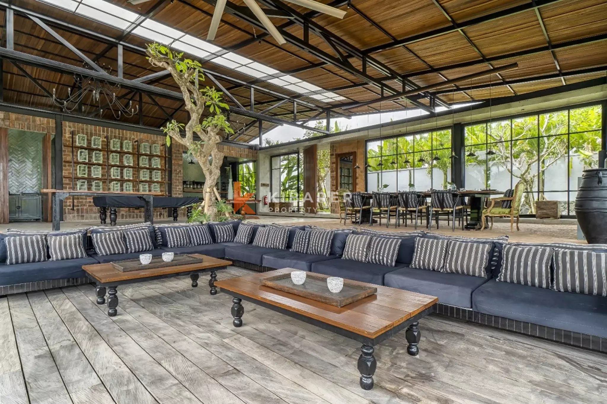 Open Four-Bedroom Villa with Rice Field Views in Tabanan — image 7