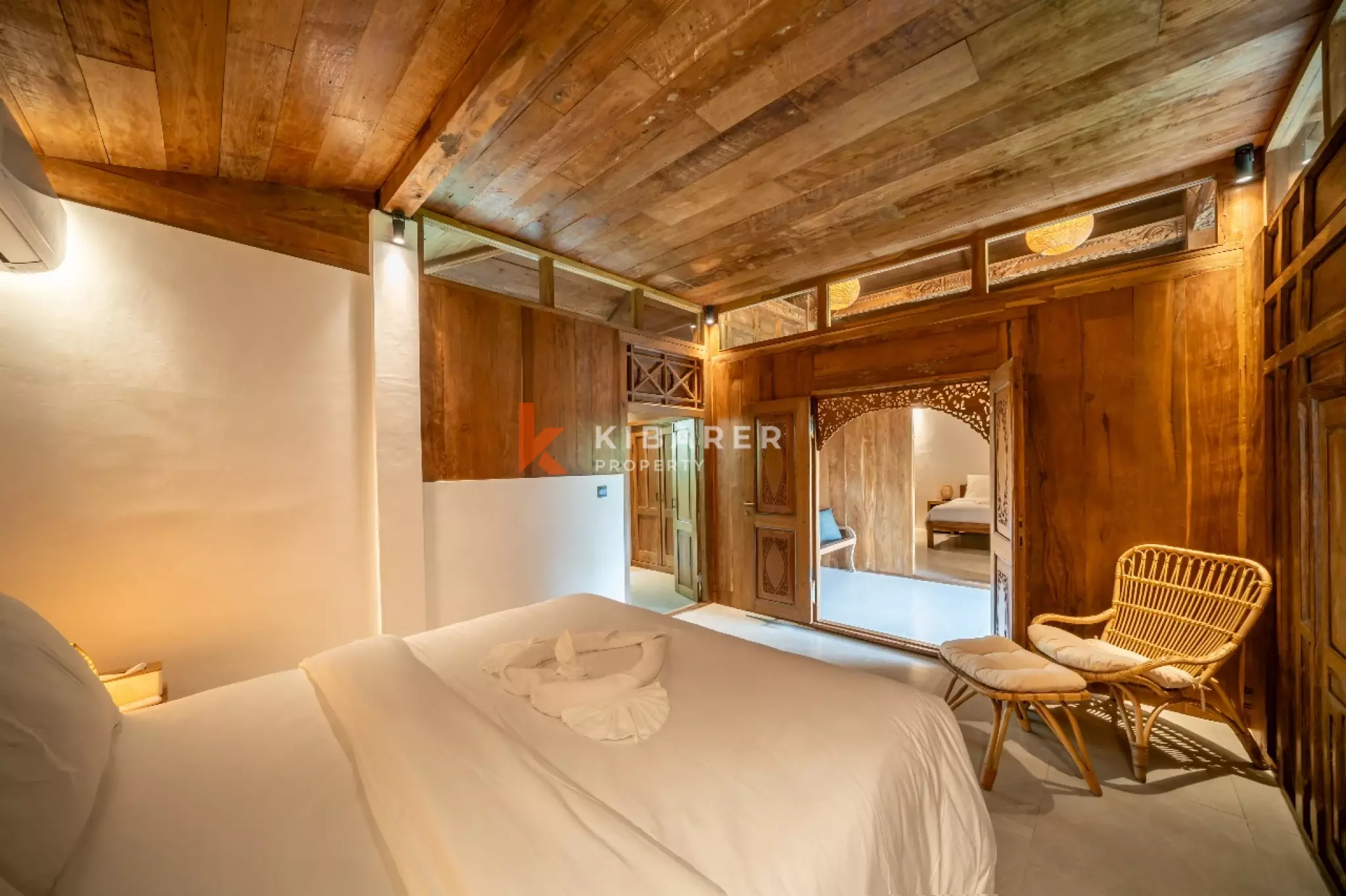 Charming Joglo-Style Three-Bedroom Villa in Quiet Canggu Location — image 12