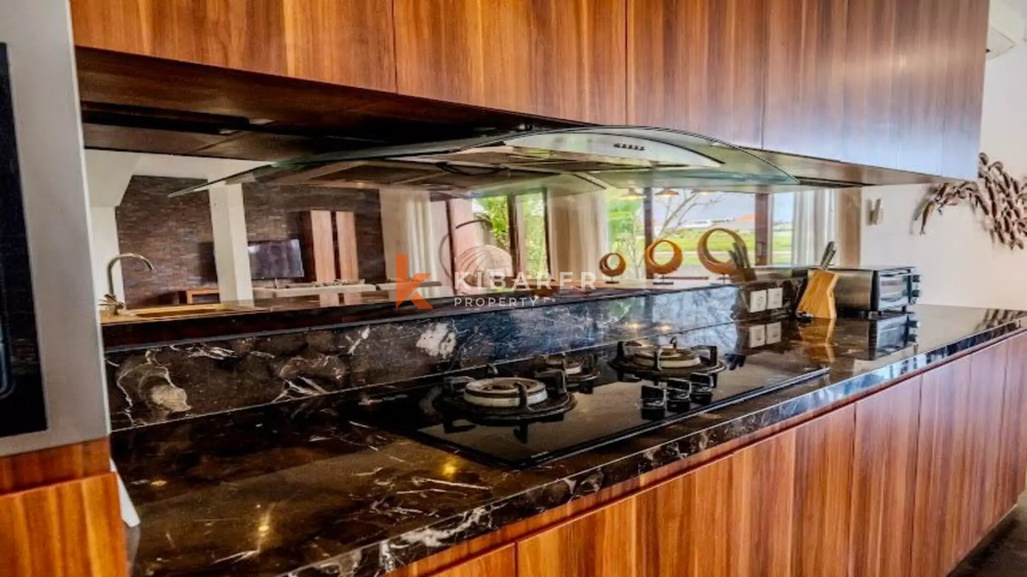 Beautiful Three Bedrooms Villa In Cemagi — image 12