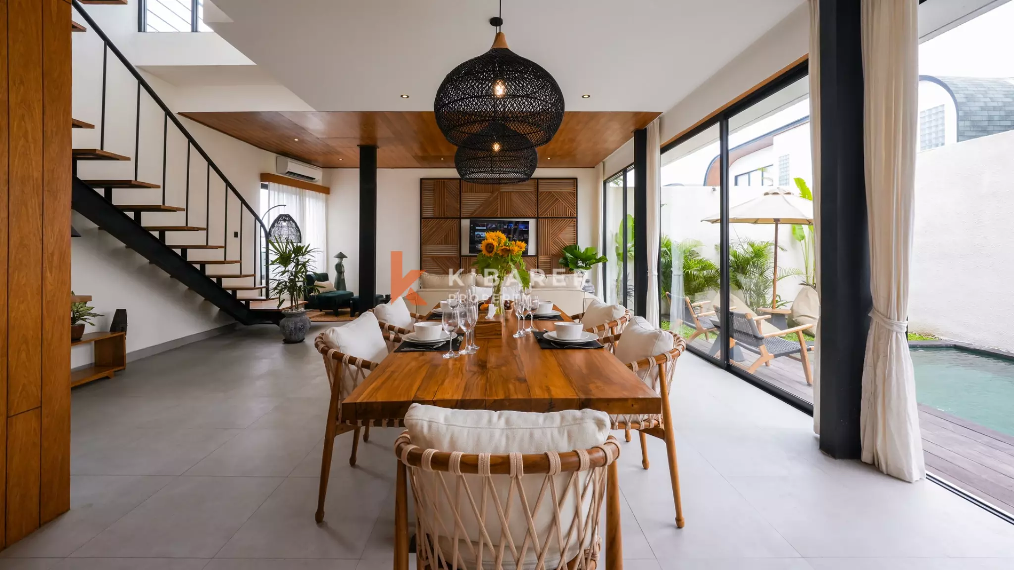 Stunning 2-Bedroom Villa with Rice Field Views in Peaceful Cemagi Area — image 3