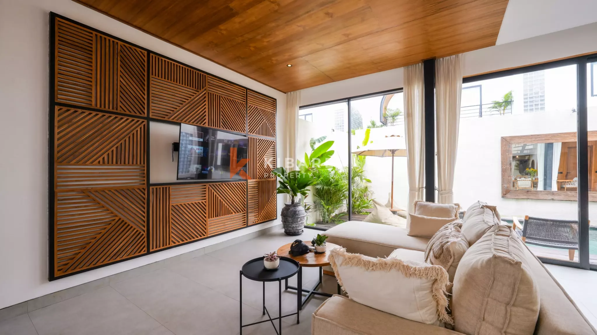 Stunning 2-Bedroom Villa with Rice Field Views in Peaceful Cemagi Area — image 12