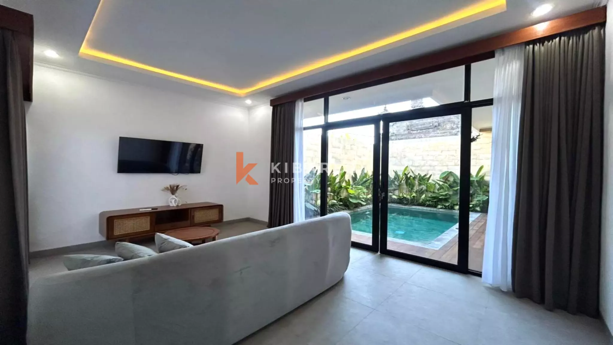Modern Two-Bedroom Villa with Private Pool in Padonan — image 5