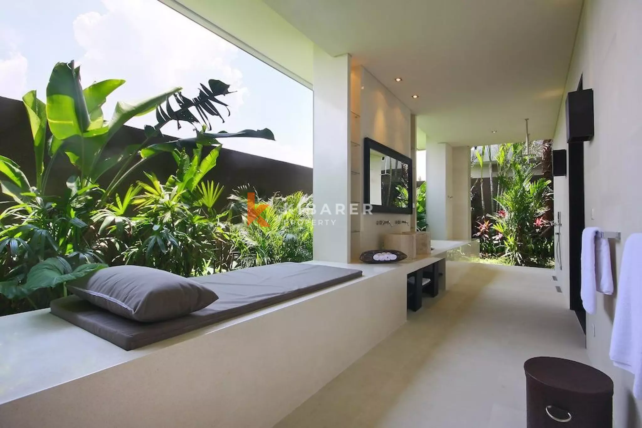 4BR Villa for Rent in Canggu, Bali — image 17