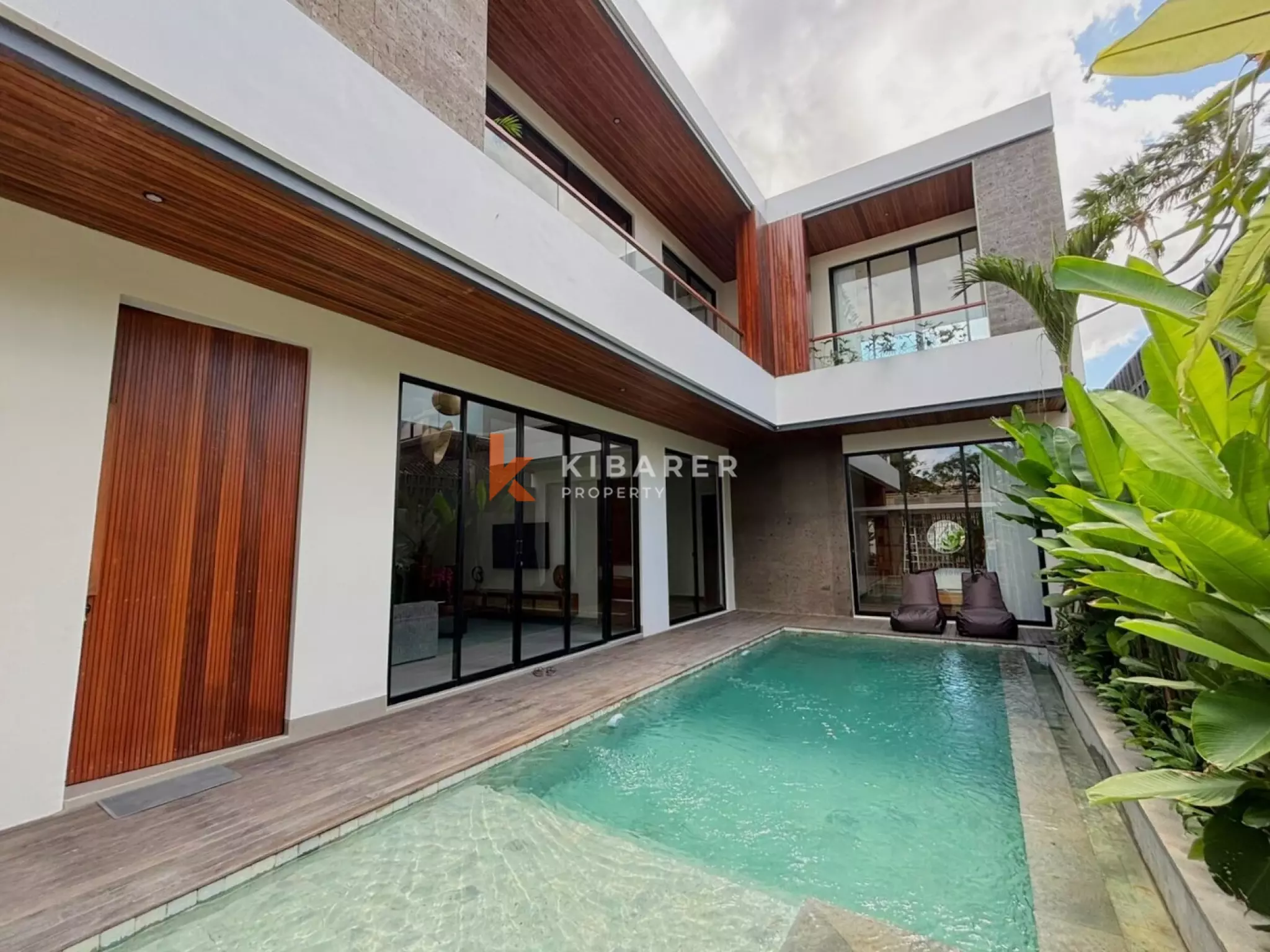 Five Bedroom Luxury Villa with High Ceilings & Spa-Inspired Bathrooms in Batu Bolong — image 1