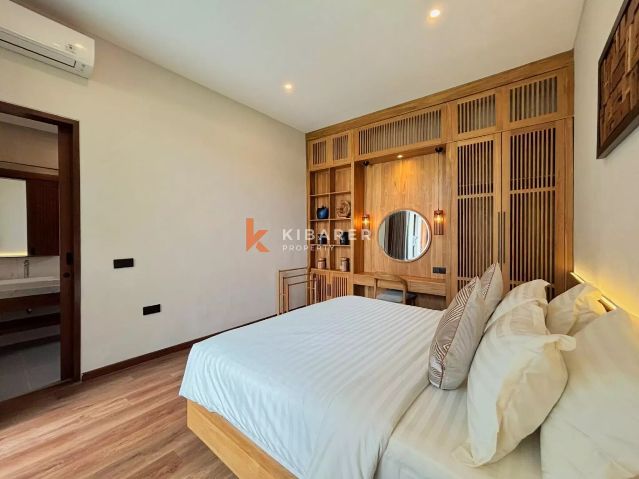 Five Bedroom Luxury Villa with High Ceilings & Spa-Inspired Bathrooms in Batu Bolong — image 16