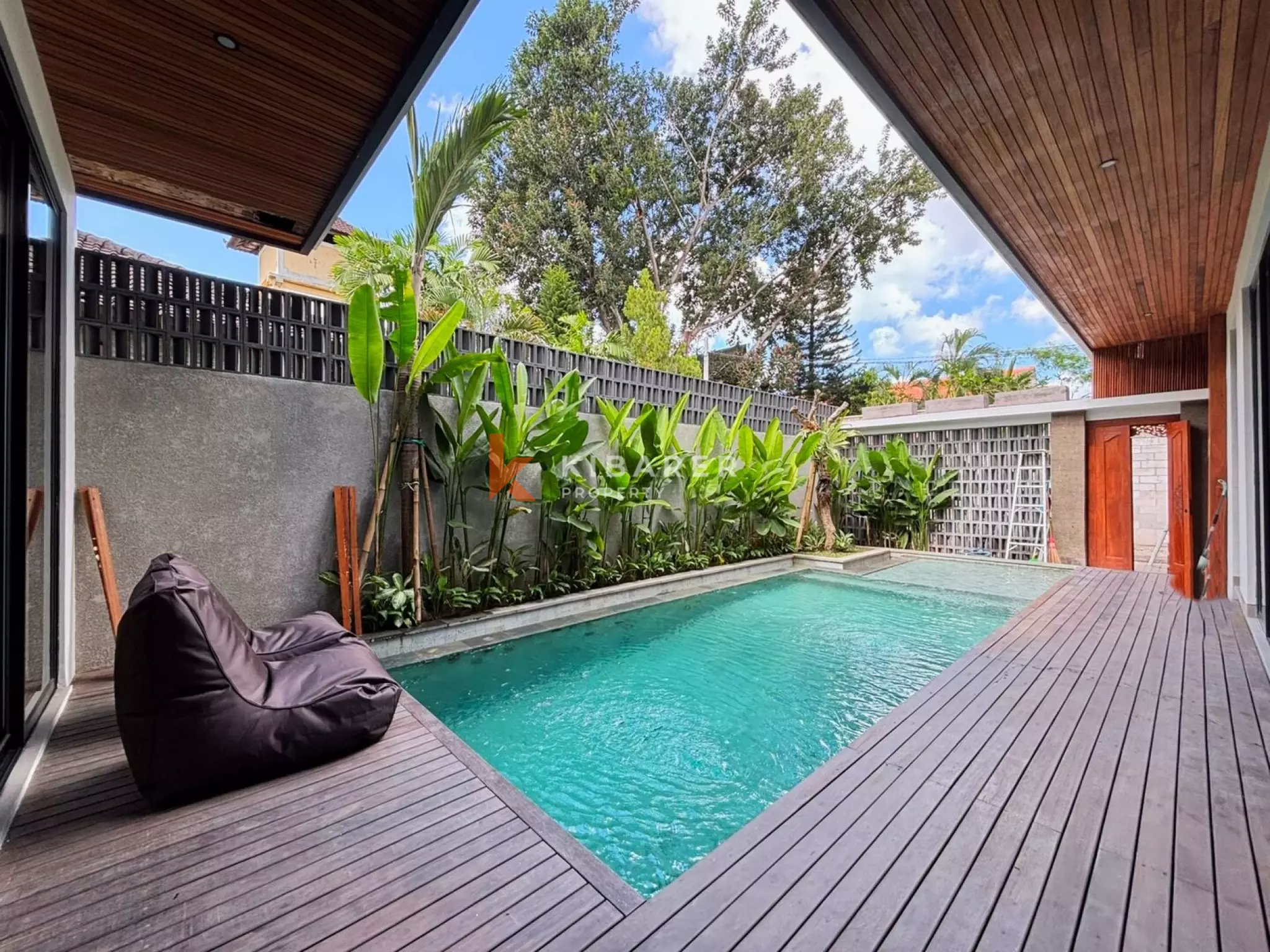 Five Bedroom Luxury Villa with High Ceilings & Spa-Inspired Bathrooms in Batu Bolong — image 19