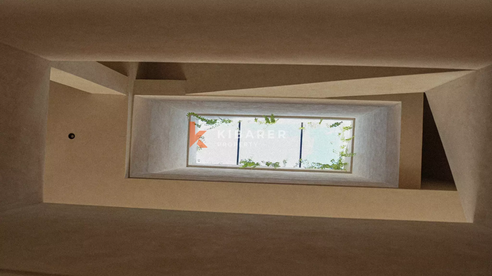 Architectural Two-Bedroom Luxury Villa with Iconic Views in Padang-Padang — image 16